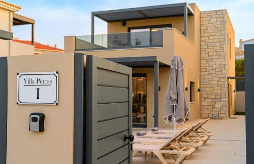 Petrus Luxury Villas in Old Hersonissos - 3 Bedrooms & 3 Bathrooms - Foto 54