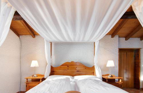 Stone House of the year 1500 - Photo 4