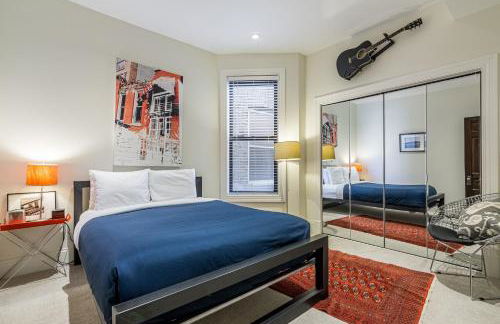 Logan Blvd Luxury! Enjoy the Well-Equipped Kitchen and Prime Location apts - Foto 13