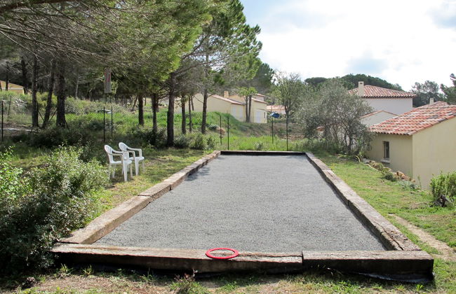 3 bedroom House in Bagnols-en-Forêt with private pool and garden - Photo 7