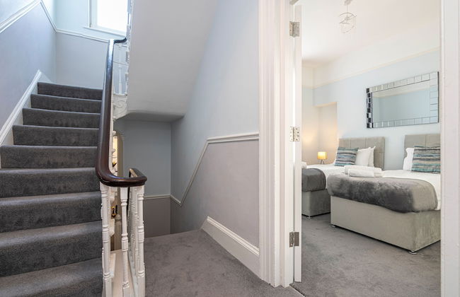 JOIVY Charming 4-Bed House Near The Hoe Park - Foto 5