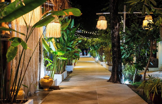 Bungalow Near by Beach El Pillax Lanta Resort - Photo 8