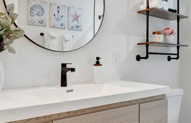 St. Pete Family Bungalow & Private Oasis - Foto 17