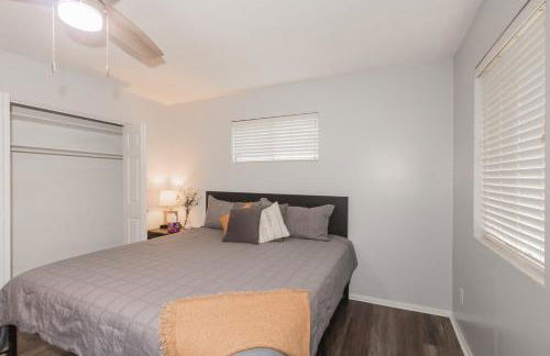 Cheerful 3 BR 2BA Home in Great Neighborhood! - Foto 35