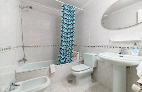 Centrico y parking gratuito Vut 142 as - Photo 19