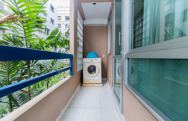 Silom convent garden - Photo 69