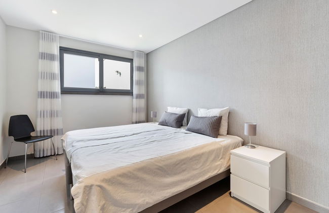 Luxury Villa With Private Pool - Photo 20