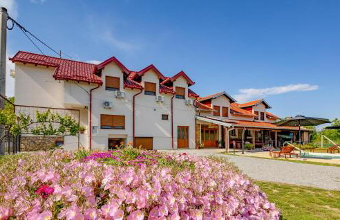 Amazing Home In Oljasi With Sauna - Photo 7