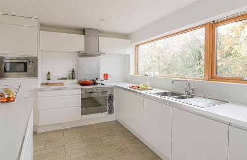 Frater House - Photo 10