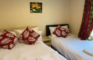 Lodges at Bryncarnedd, Aberystwyth - Photo 8