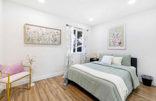 Family Retreat Near Disneyland & Downtown LA 4BR - Foto 11