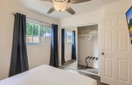 NEW - 6br home in Oceanside w Games BBQ Outdoor Seating - Photo 20