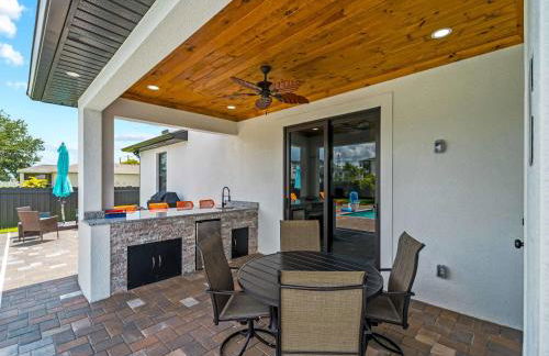 Brand-New - Contemporary Gem-Pool Game Room BBQ - Foto 30