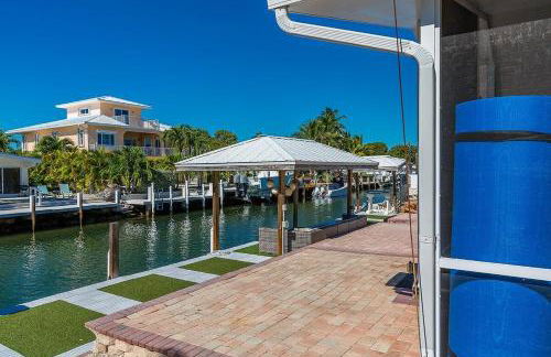 Paradise Cove - Waterfront Private Pool Home, 2 Mins to Open Gulf, 60' Dock - Foto 28