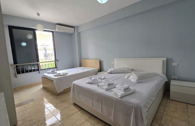 Tirent Apartment - Cozy Bedrooms Stay by Golem Beach. - Foto 1