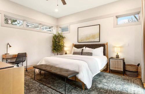 Beautiful Lakescape-4 BR Home with Heated Pool & Rec Space-Family Friendly - Foto 17