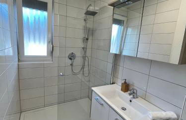 Premium Apartment 70qm 2 Zimmer Küche, Balkon, Smart TV, WiFi - Foto 10