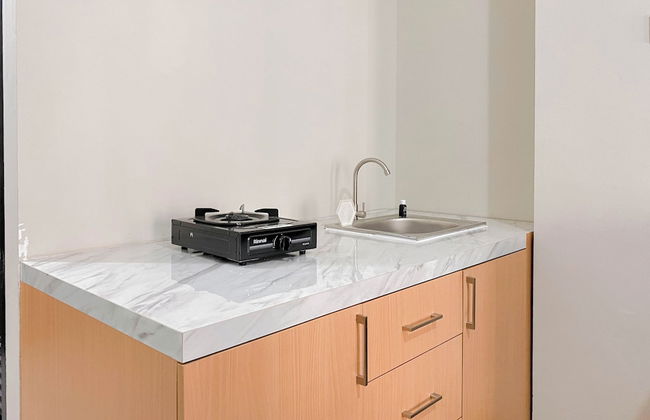 Best Furnished And Homey Studio Nifarro Park Apartment - Foto 15