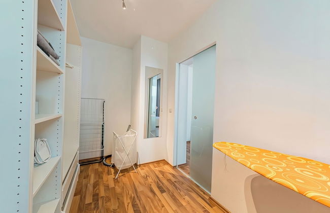 Cozy Stylish Berlin Apartment With 2 Bedrooms - Photo 17