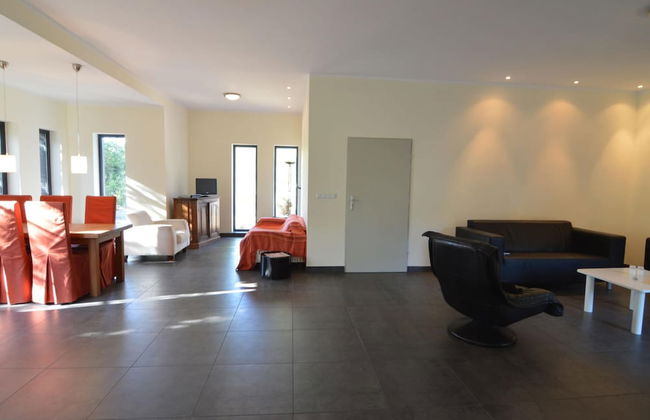 Modern Villa With Sauna, Right Next to the Lake - Photo 10