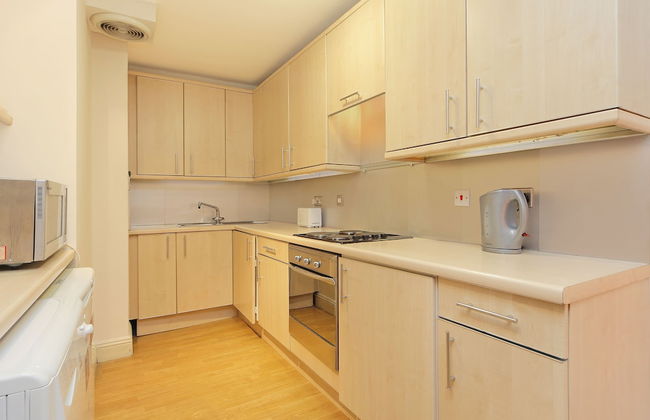 Baker Street Suites - Photo 55