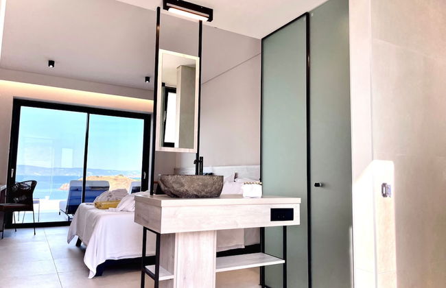 Eleia Seafront Rooms & Villas - Photo 8