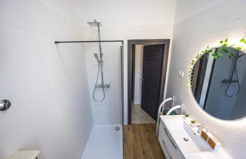 Stylish Apartment with balcony in quiet Area near Old Town & Beach - Photo 19