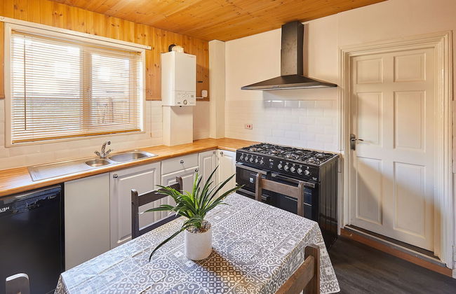 Host Stay Holyrood Lodge - Foto 9