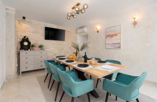 Designer Villa Simone - Modern & Heritage Style with Office - Foto 51