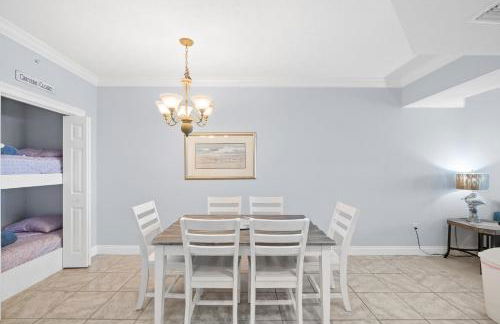 Quiet East End Gulf-Front Condo w/ Heated Pool & Balcony - Foto 3