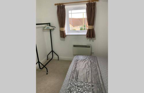 Comfy New Self Contained 1 Bed Flat - Modern! - Photo 22