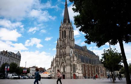 Balnéo privée & cinéma XXL - Logement premium à Tourcoing - Foto 30