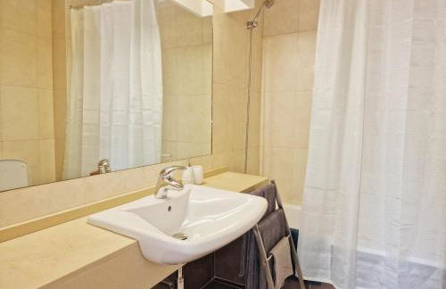 Apartments near Parque das Nações - Photo 24