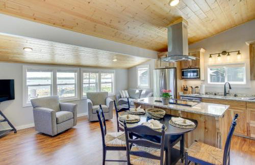 Baileys Harbor Waterfront Vacation Rental with Grill - Foto 3