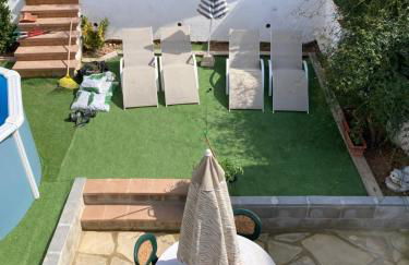 Lola's Beach House - Photo 27