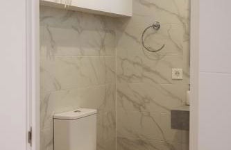 Estupendo Apartamento a 5 min caminando de la Estación de Bus y Tren María Zambrano - Foto 6