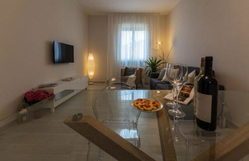 St. Vitale’s Basilic view elegant apartment - Photo 4