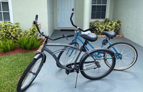 2 mins to Downtown Atlantic Ave-3 mins to Beach-600mbps-BBQ-Fenced Yard - Foto 22