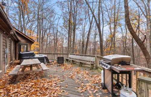 Huge Cabin w Hot Tub, Deck, Grill, Fire Pit, WiFi - Foto 3