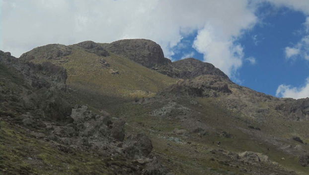 Les montagnes qui entourent Kari-Kari