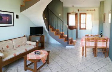 Lakonia Bay Apartments - Photo 26