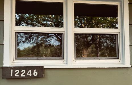 Chic Dunes Cottage with HOT TUB near Warren Dunes - Foto 2