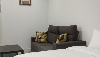 Hermoso Piso a 5 Minutos de la Estación De Bus y Tren María Zambrano - Foto 5