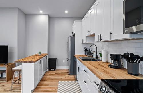 The Modern Boho Brick Loft - Foto 47