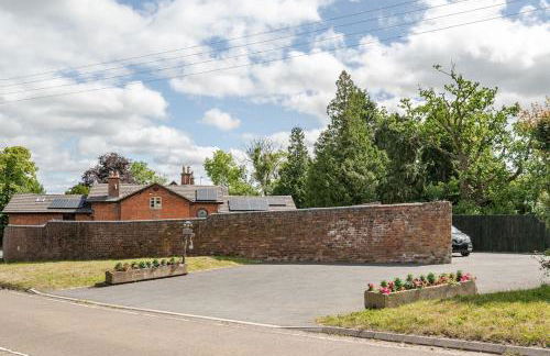 The Hurst Coach House - Photo 15