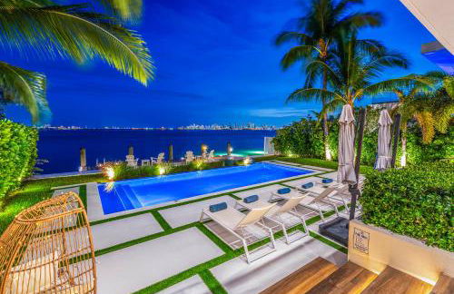 Best Bayfront View New construction w pool - Foto 78