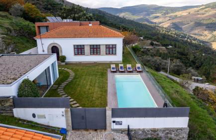 Spacious Villa with Private Pool & Garden in Douro, by Hopstays - Foto 45