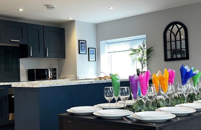 The Gathering On The Rows - City Centre - Photo 56