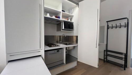 Cozy 1 Apartment - City Center Train Station - Photo 4