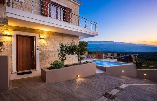 Upper View Villa, with private pool - Photo 76